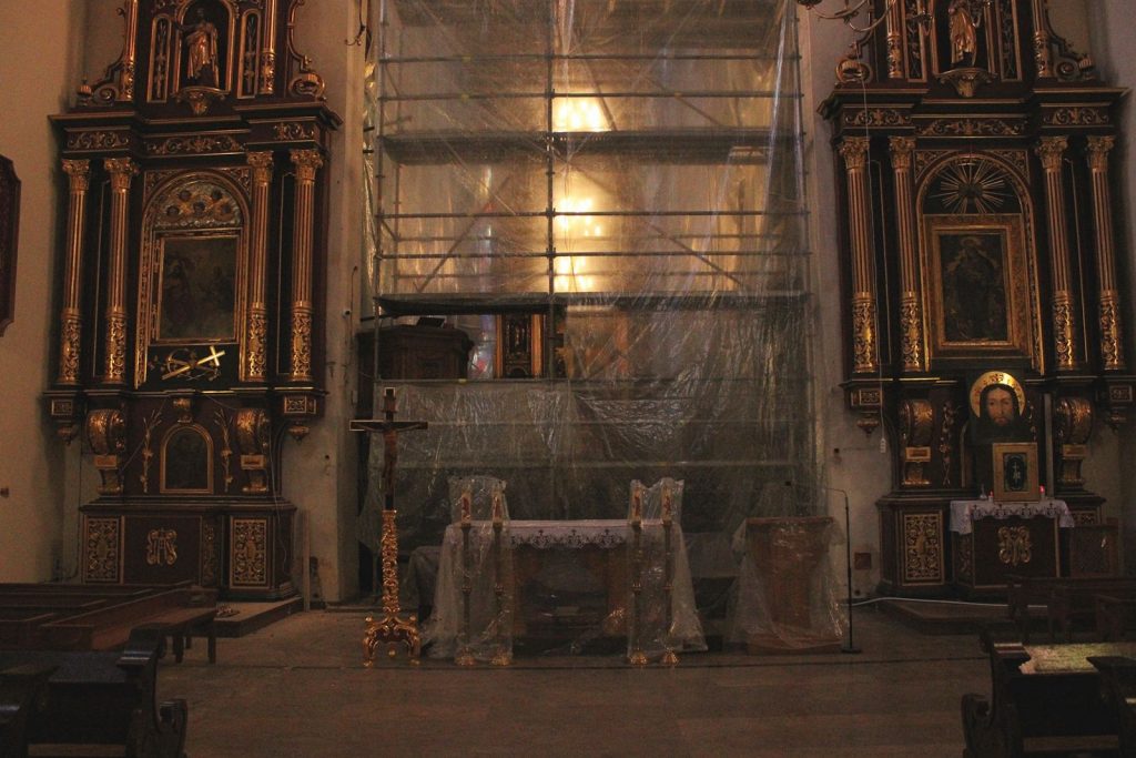 bazylika oltarz tymczasowy