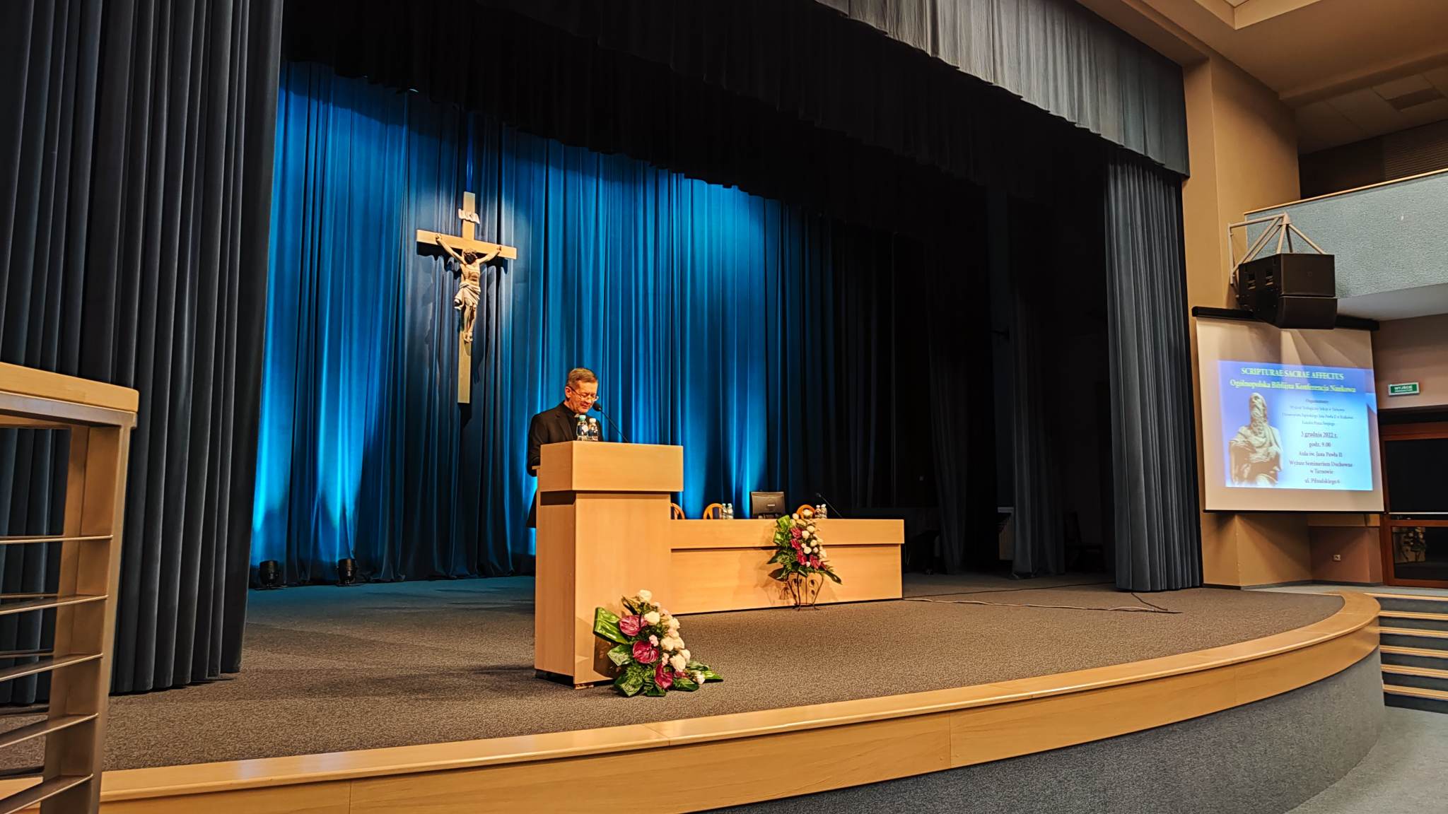 ‘Język zmienia się, więc każde tłumaczenie potrzebuje ewolucji’. O nowym wydaniu Biblii Tysiąclecia i św. Hieronimie podczas konferencji biblijnej w Tarnowie