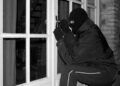 Jak zabezpieczyć dom przed kradzieżą? Radzi policja 13 fot. Policja