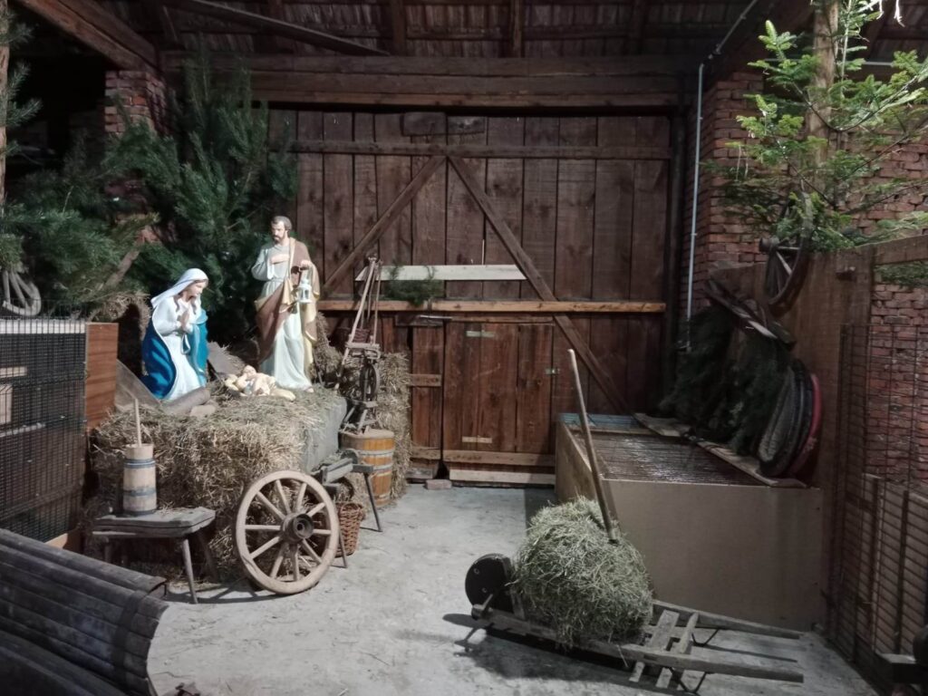 Przy parafii św. Wawrzyńca znów powstaje Biegonicka Wioska Betlejemska 3 zywa szopka biegonice 3