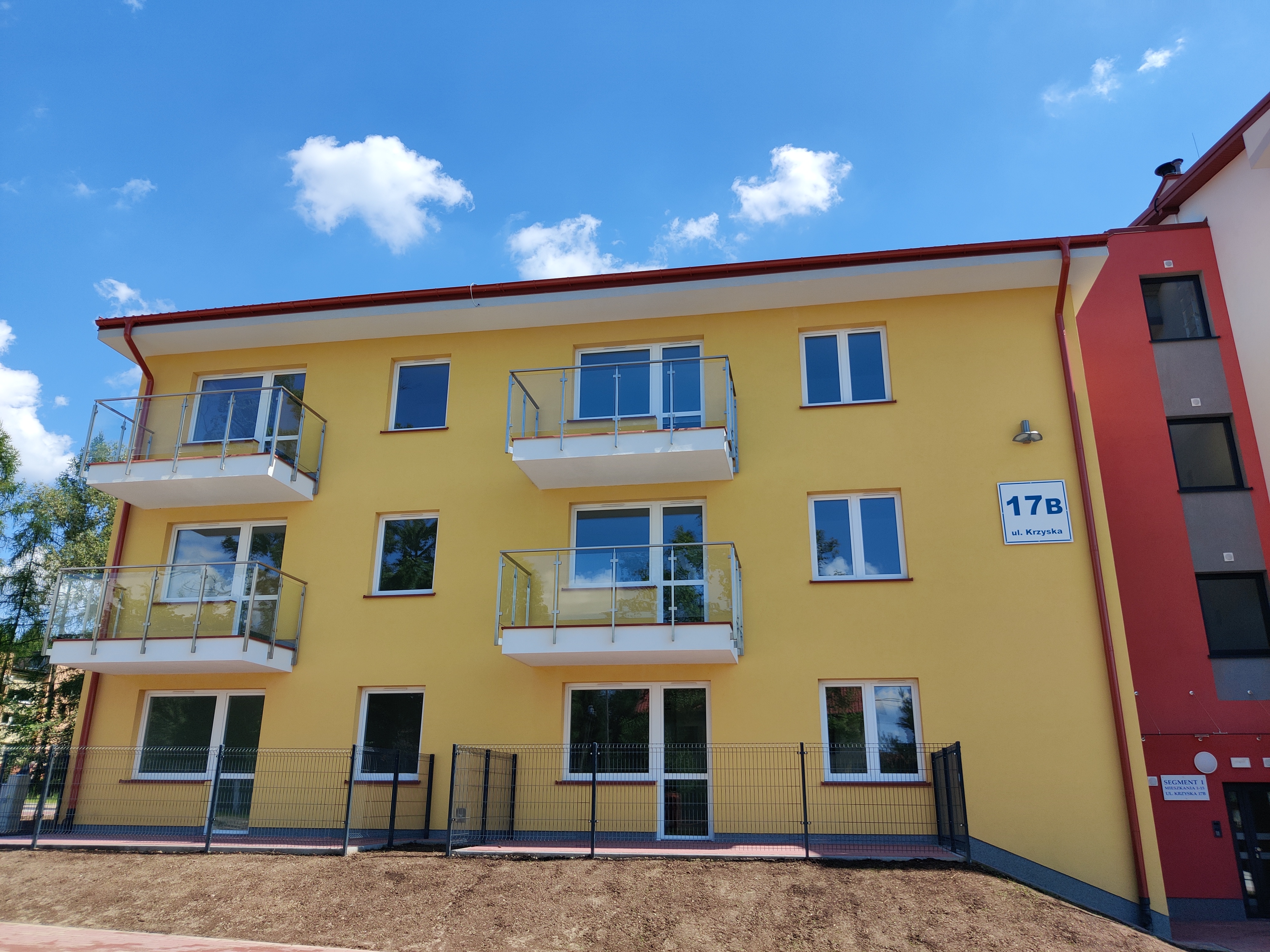 Komunalny blok przy ul. Krzyskiej oddany do użytku. Mieszkańcy otrzymali klucze do własnego 'M’ [ZDJĘCIA]