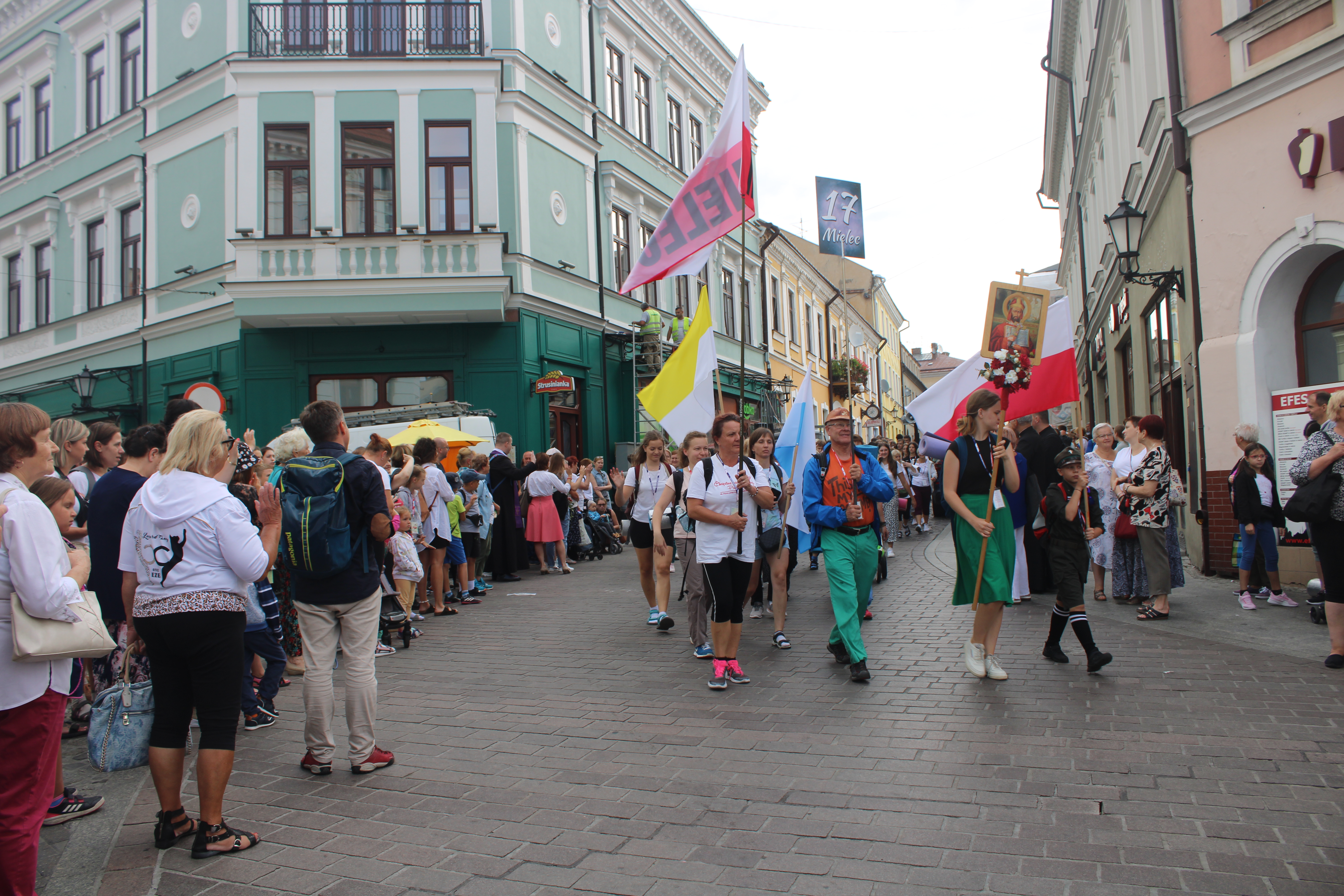 Tarnów żegna pielgrzymów. 'Duchowo idziemy z wami’