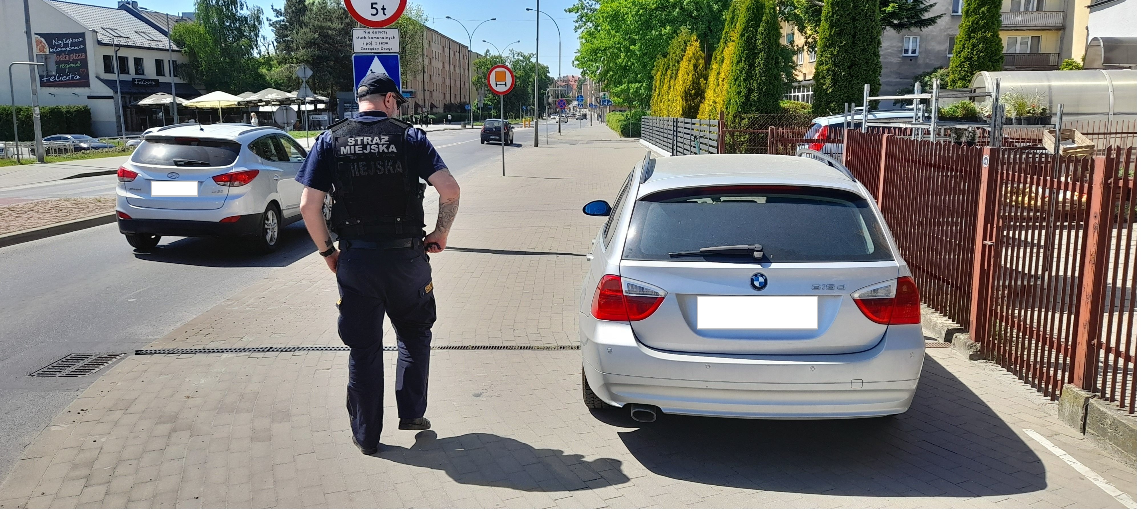 Tarnów. Straż Miejska na tropie 'mistrzów parkowania’. 'Ja tylko na chwilę’ [ZDJĘCIA]