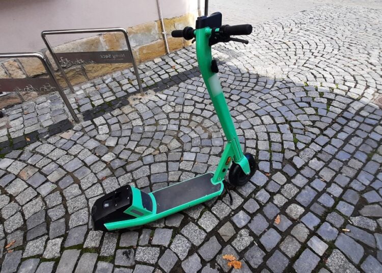 Nastolatkowie ukradli hulajnogi. Sprawa trafiła do Sądu Rodzinnego 1 zdjęcie ilustracyjne, fot. KMP w Nowym Sączu