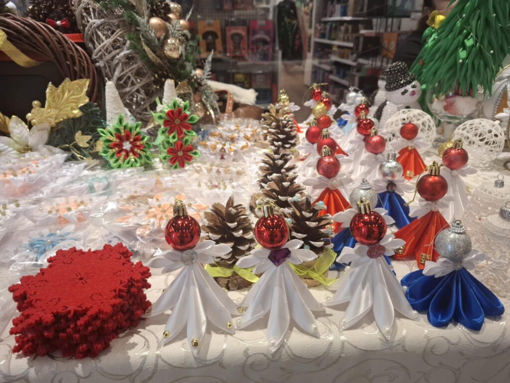 Jarmark Bożonarodzeniowy w Galerii Trzy Korony. Będzie tam wóz transmisyjny RDN Nowy Sącz 1 jarmark ns 2024 21