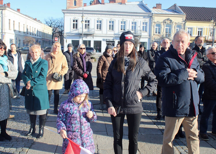 fot. arch. RDN/pikieta na rynku w Nowym Sączu przeciwko wprowadzeniu edukacji zdrowotnej, 1.12.2024