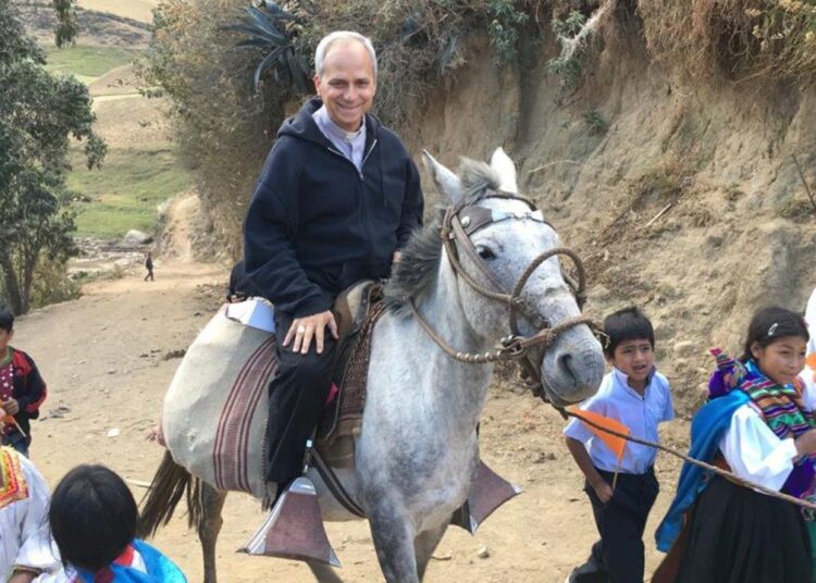 Leon XIV jako misjonarz w Peru, fot. Vatican News
