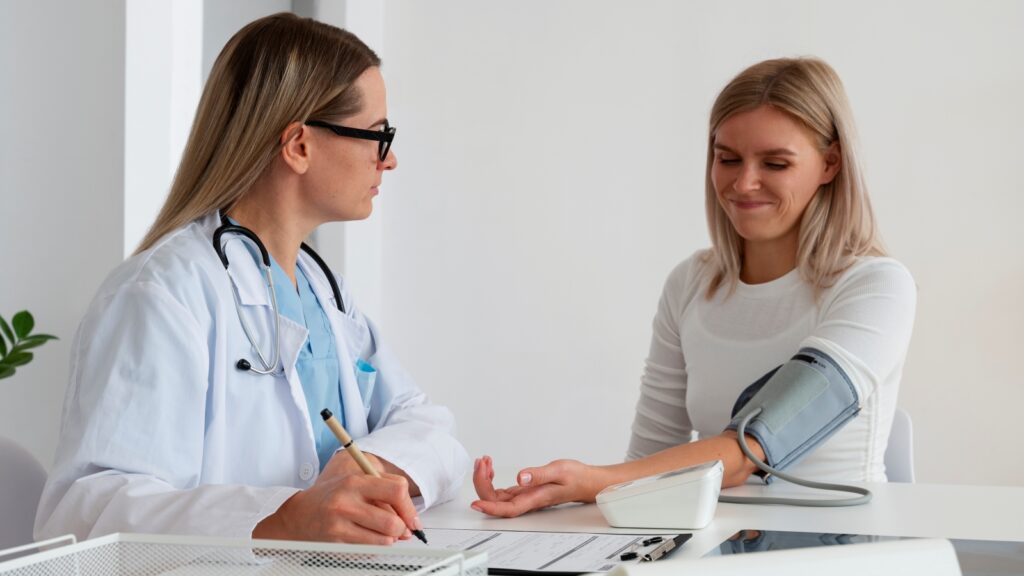medium shot patient doctor s checkup