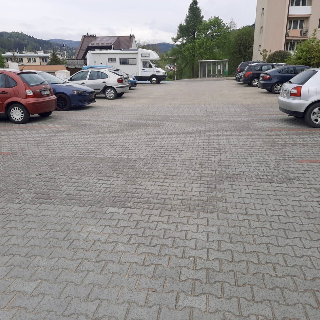parking Zrodlana