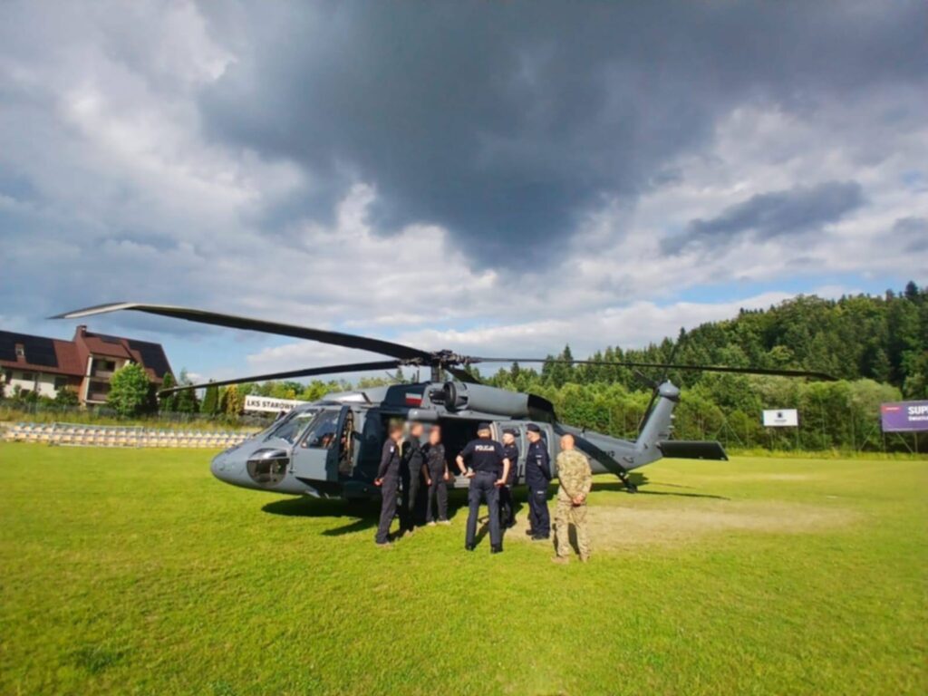 black hawk policja