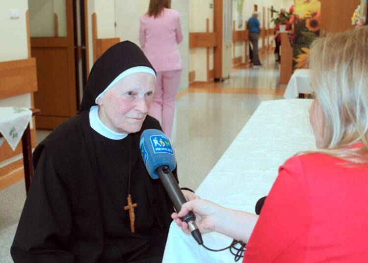 na zdjęciu: siostra Stefania Jaworska, autorka książki