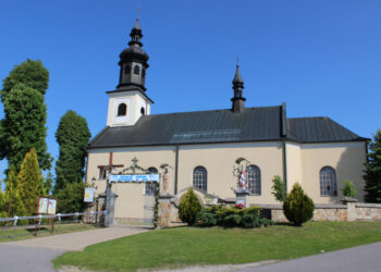 na zdjęciu: Kościół pw. św. Floriana w Uszwi (fot. Gmina Gnojnik)