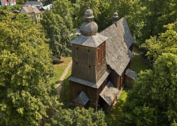Na zdjęciu: Kościół parafialny pw. św. Bartłomieja w Łękach Górnych Szlak Architektury Drewnianej/fot. podkarpackie.travel