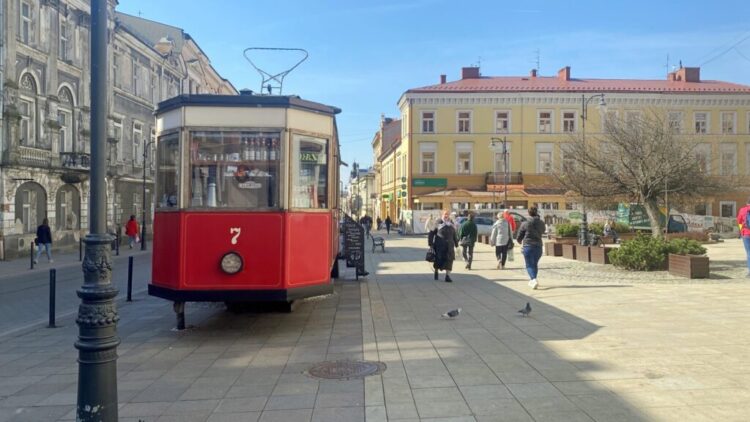 tram 1024x576 1