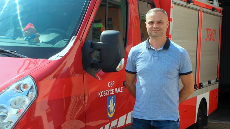 na zdjęciu: Daniel Gniewek, naczelnik OSP KSRG Koszyce Małe