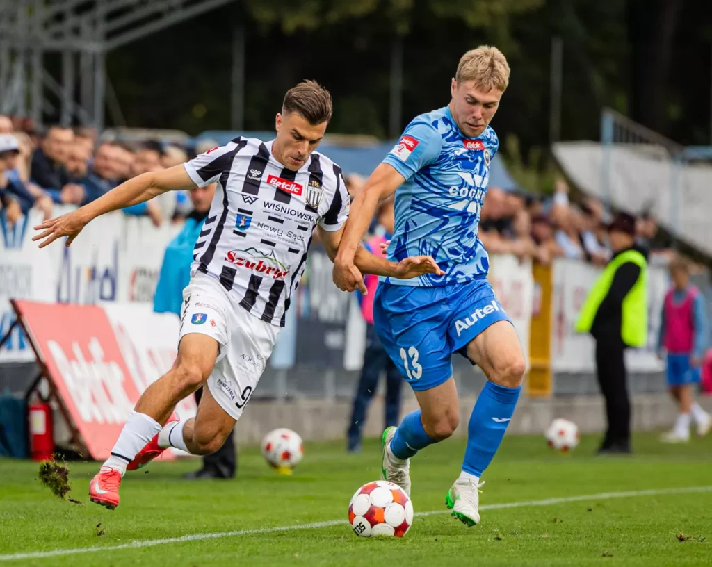 hutnik sandecja adrian maras