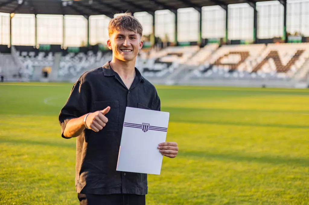 kacper cwielong