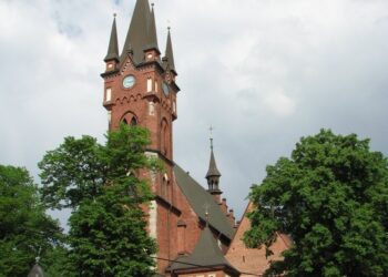 kosciol szczepanow