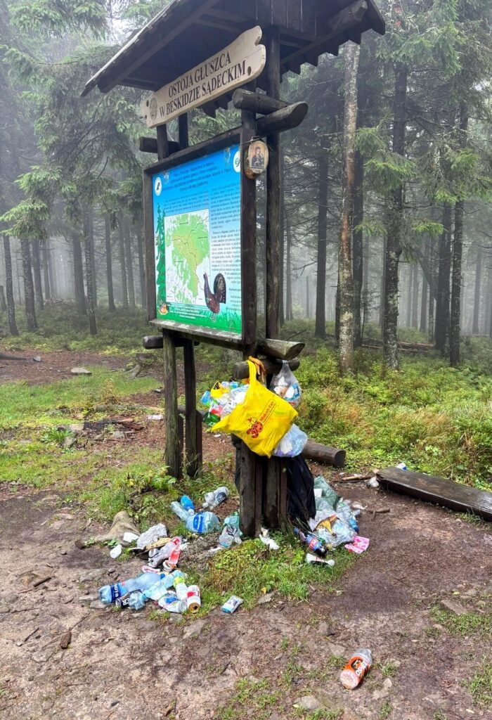 smieci na Radziejowej