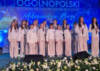 Rekordowa liczba uczestników festiwalu. 'Przez śpiew jest się najlepiej modlić' 2 003