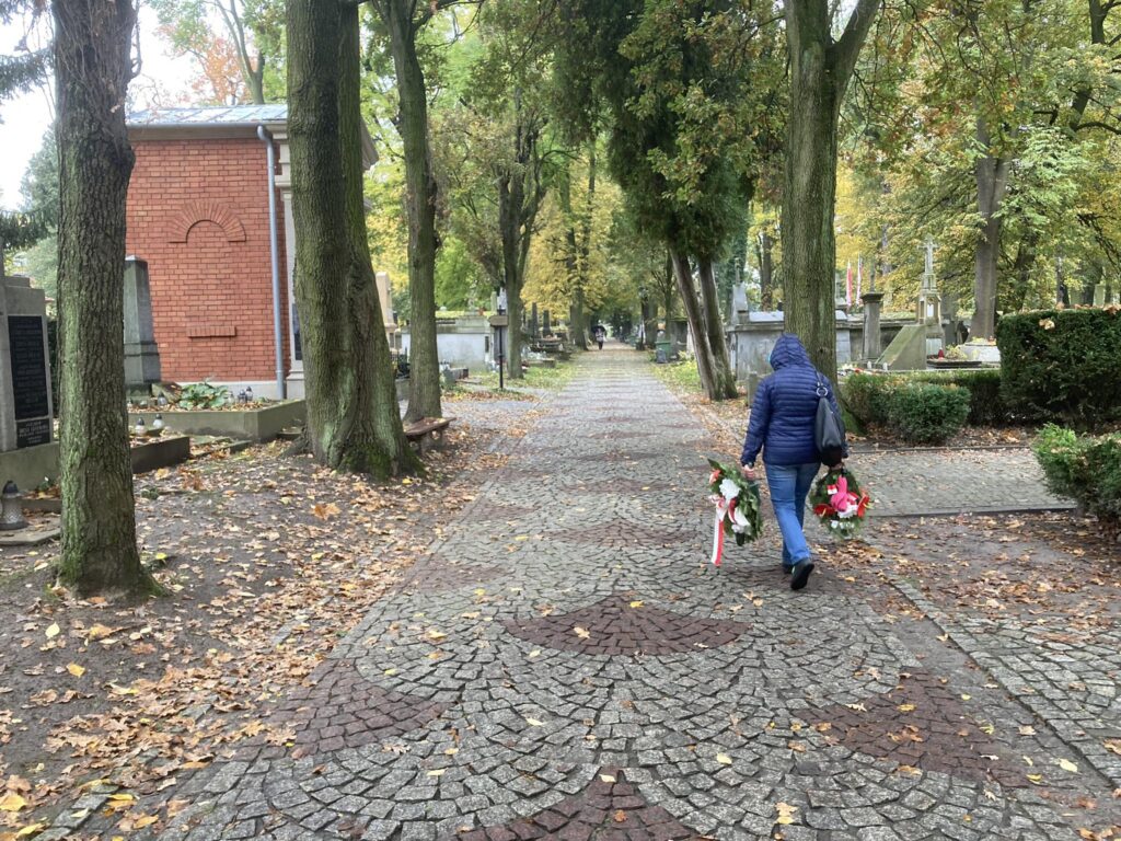 Więcej pieniędzy w Miejskim Zarządzie Cmentarzy. Nadwyżka z zeszłorocznych środków będzie przeznaczona na remonty i modernizację nekropolii 1 396130163 1290560314951414 1046320535753055638 n