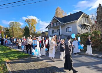 Święci na hulajnogach czy rolkach. Lipnicki Korowód Świętych 2 551291c1 e412 4b0a 9dc8 e729128d4a60