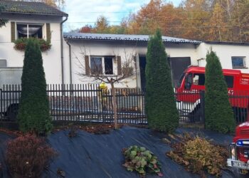 Tragiczny pożar pod Zakliczynem. Nie żyje jedna osoba 5 fot. KM PSP w Tarnowie