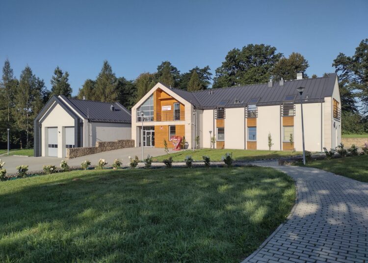 Dzieci z Biesnej zmienią siedzibę szkoły? Dom Ludowy to opcja najbardziej prawdopodobna 1 fot. Mariusz Tarsa - Wójt Gminy Łużna