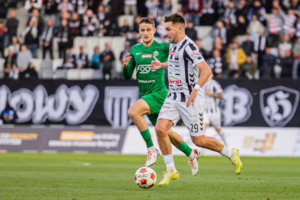 SANdecja Warta ADrian maras