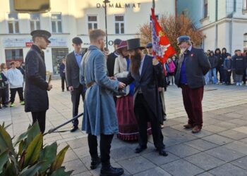 Tak było 107 lat temu. Wszystko rozgrywało się na Placu Sobieskiego 2 WhatsApp Image 2025 10 31 at 10.28.32