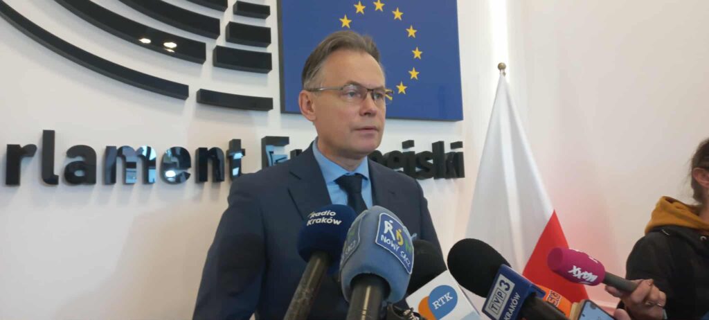 Poseł Mularczyk wzywa prezydenta Nowego Sącza i jego zastępcę do dymisji 1 a mularczyk konfa