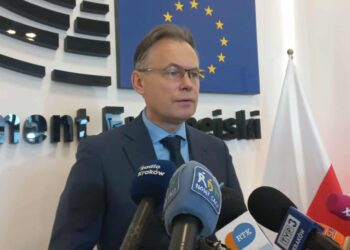 Poseł Mularczyk wyzywa prezydenta Nowego Sącza i jego zastępcę do dymisji 2 a mularczyk konfa