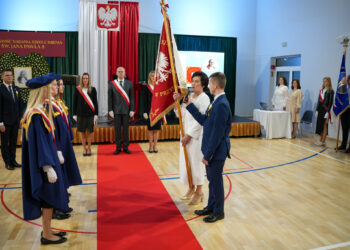 Wielki Polak patronem szkoły w Jamach 2 fot. ks. Tomasz Śpiewak - Diecezja Tarnów