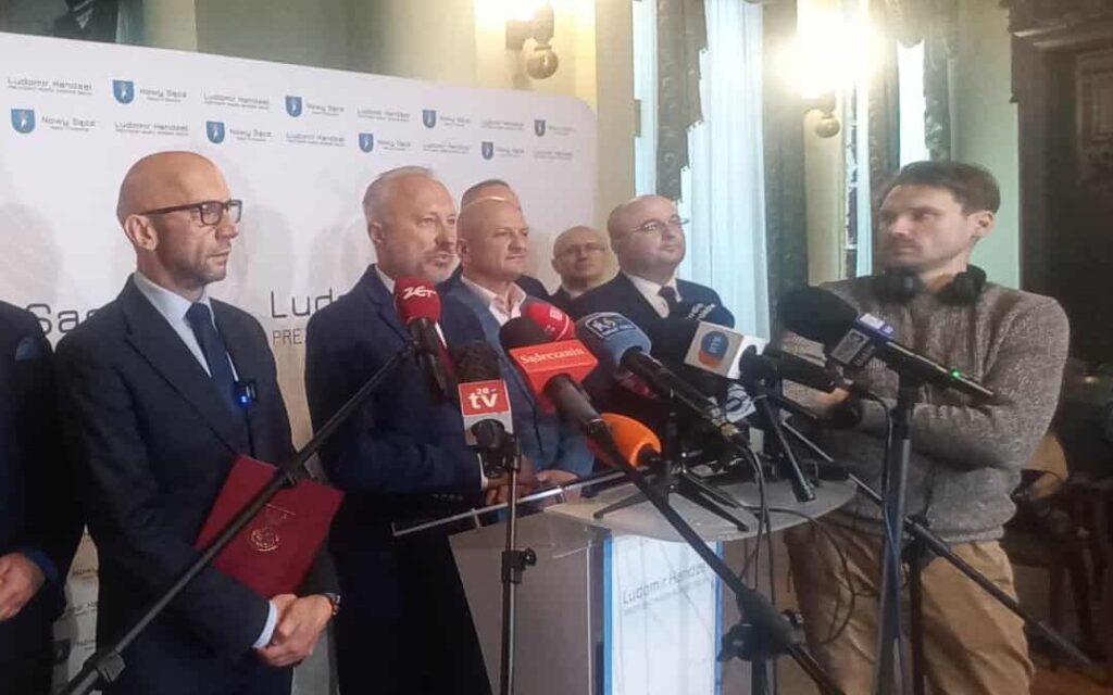 konferencja prezydent ns zarzuty