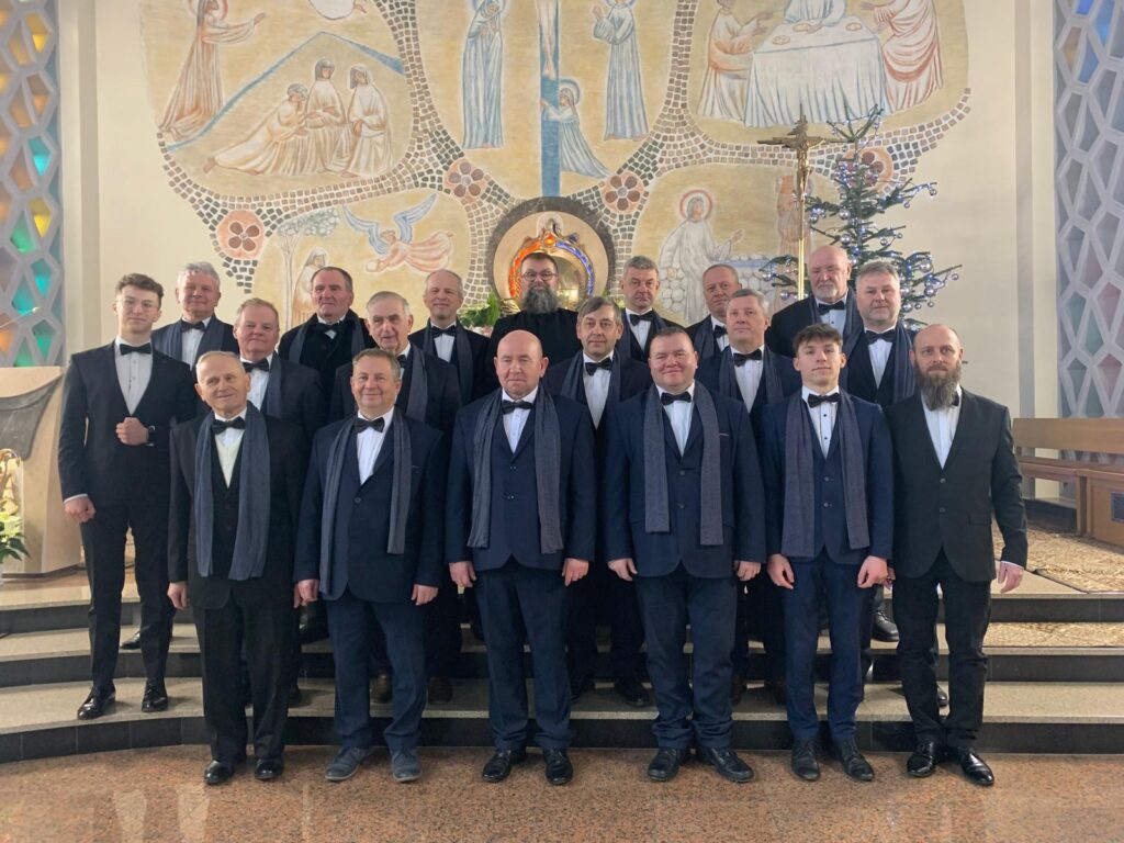 Chór z Mikołajowic będzie reprezentować diecezję na koncercie pieśni patriotycznej w Warszawie 2 1000039885