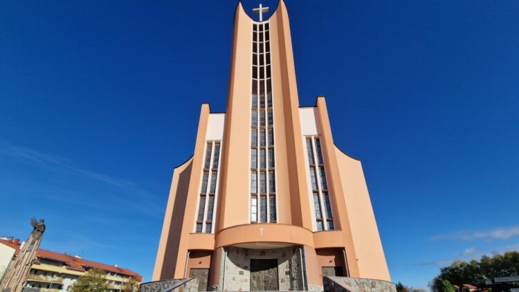 Pieśń, która podtrzymywała ducha walki – patriotyczny wieczór w tarnowskiej parafii 1 20231028 104148 scaled 1