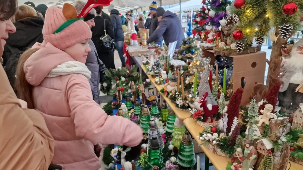 Lokalne rękodzieło i regionalne produkty - jarmarki za miesiąc, wystawcy już mogą się zgłaszać 1 20231217 143734 scaled 1