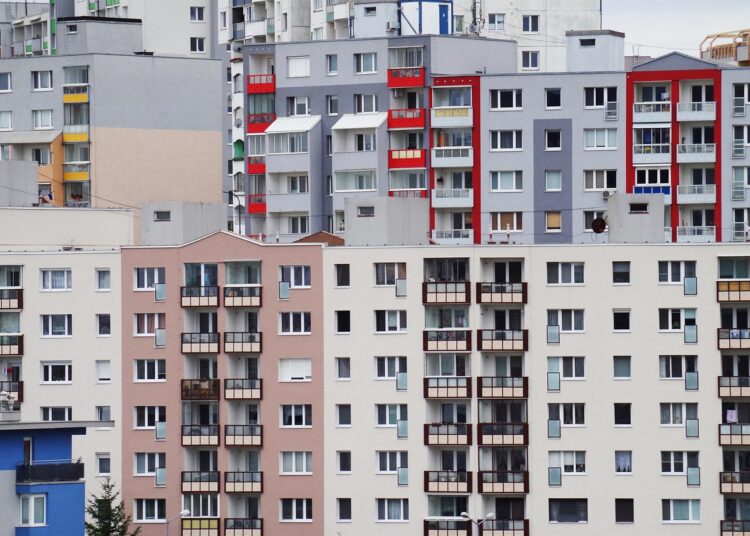 Ubezpieczenie mieszkania dopasowane do Twoich potrzeb. Co powinno zawierać? 1 20251118194159 gc819a19859bbe3212be47afc8d20ec600435560a3df4dd3302f033d0b2b79554458e16158f7e6cccfd01b91daa2123654394e1b115268410c812f211c2abb877 1280.jpg 2