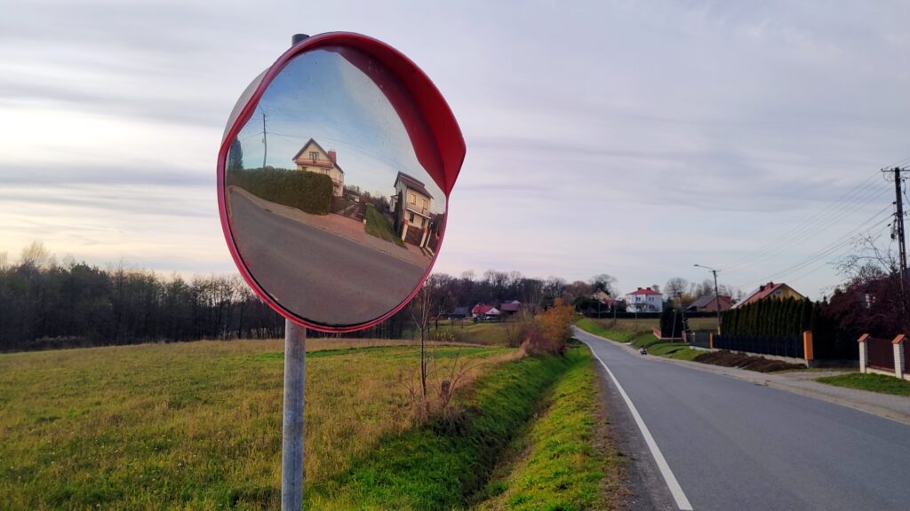 Dodatkowe radary, więcej luster, nowe przejścia dla pieszych - tego oczekują mieszkańcy 1 IMG20251113135226