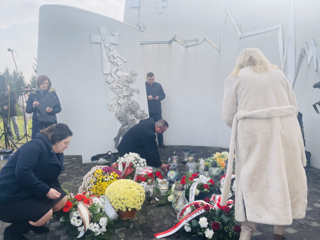 ‘To miejsce, które daje ukojenie i wyciszenie’. W Zabawie upamiętniono ofiary wypadków drogowych 1 IMG 0260