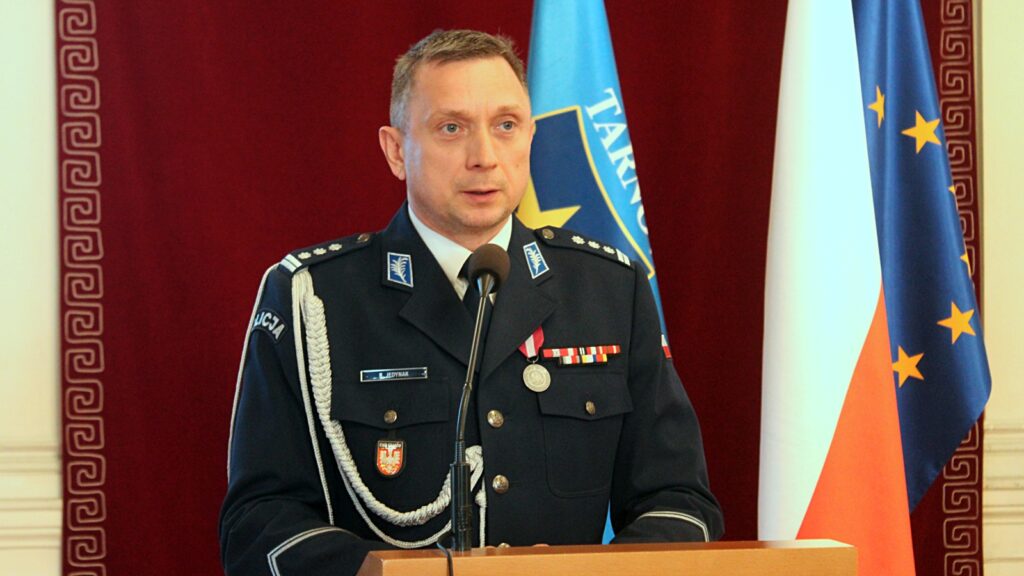 Nowy komendant pokieruje tarnowskimi policjantami. Insp. Bogumił Jedynak w uroczystej atmosferze objął stanowisko 1 IMG 4691