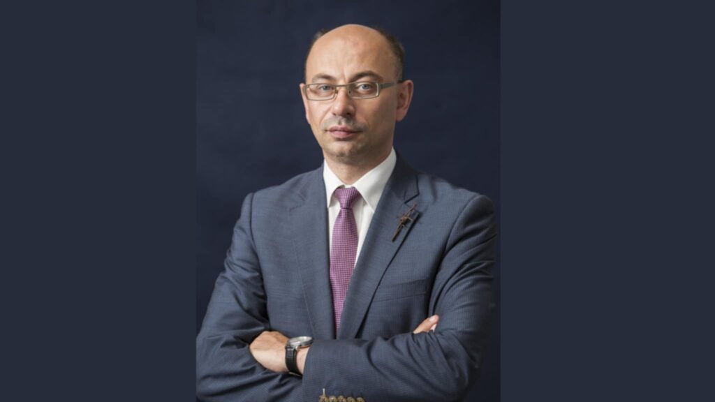 Dr Mateusz Szpytma laureatem Nagrody im. bp. Romana Andrzejewskiego 1 P0FBwbZv