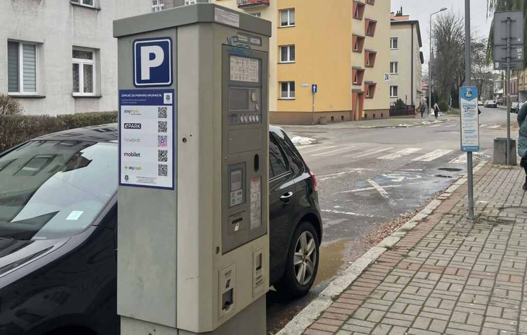 Nowe opłaty i surowsze kary. Mieszkańcy krytykują decyzję radnych 1 Wlna2f3X