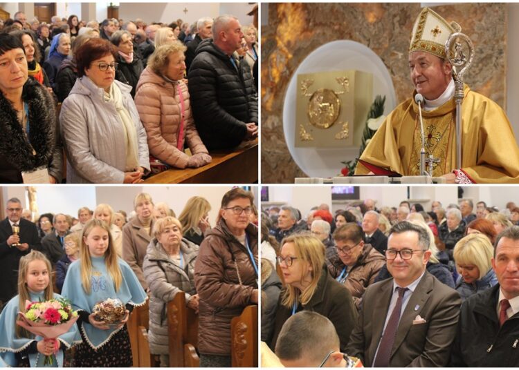 W centrum swojego życia stawiają Jezusa. Parafie adorujące Najświętszy Sakrament przyjechały do Niskowej 1 adoracja 1