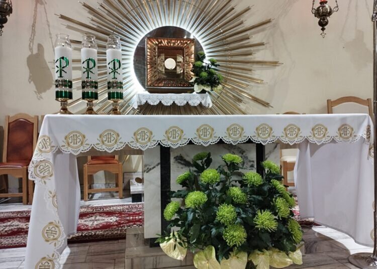 W Niskowej spotkają się adorujący Pana Jezusa z całej Polski. To będą wyjątkowe dwa dni 1 adoracja