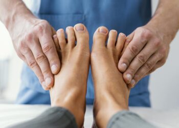 Coraz więcej amputacji z powodu stopy cukrzycowej. Rusza ogólnopolska akcja bezpłatnych badań 2 fot. Freepik