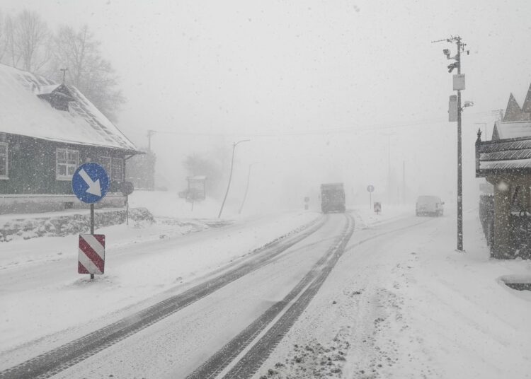 Zima zaatakuje? IMGW ostrzega, policja apeluje 1 fot. archiwum nowosądeckiej policji