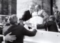 na zdjęciu: Angelo Gugel podtrzymuje papieża Jana Pawła II tuż po zamachu, 13 maja 1981 r. na Placu św. Piotra /fot. Vatican News
