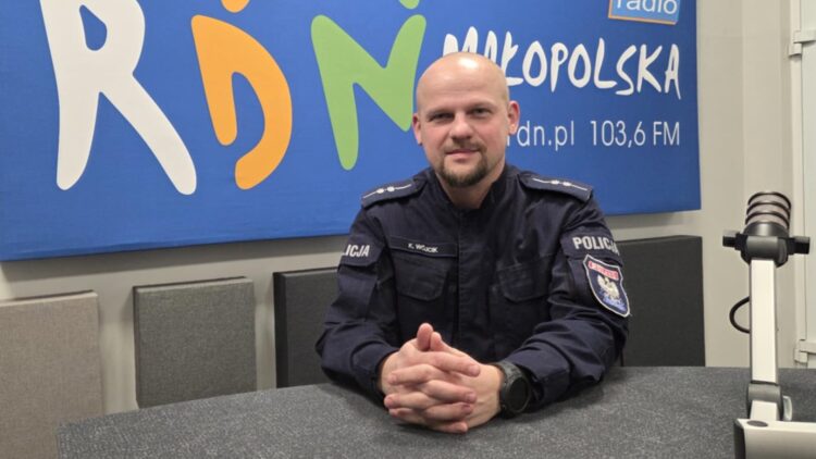 na zdjęciu: asp. Kamil Wójcik