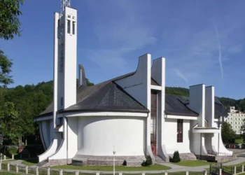 fot. www.diecezjatarnow.pl